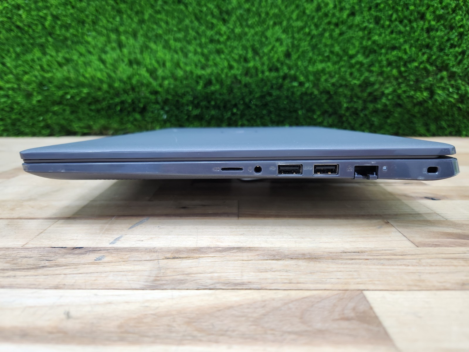 Dell Latitude 3510 15.6″ i5-10210U 16GB RAM 512GB SSD Windows 11 Pro ~