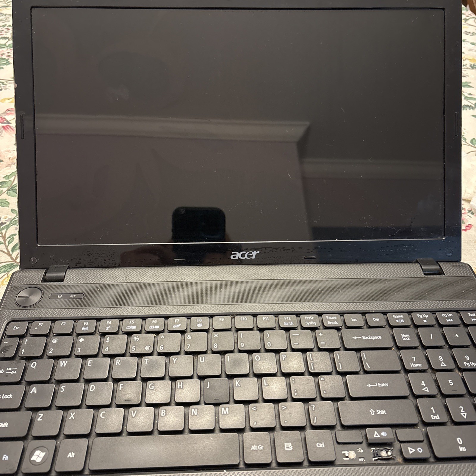 Acer Aspire 5253 BZ692 MDL P5WE6 /AMD Dual-Core C-50 1GHz/275GHz Ram PARTS ONLY
