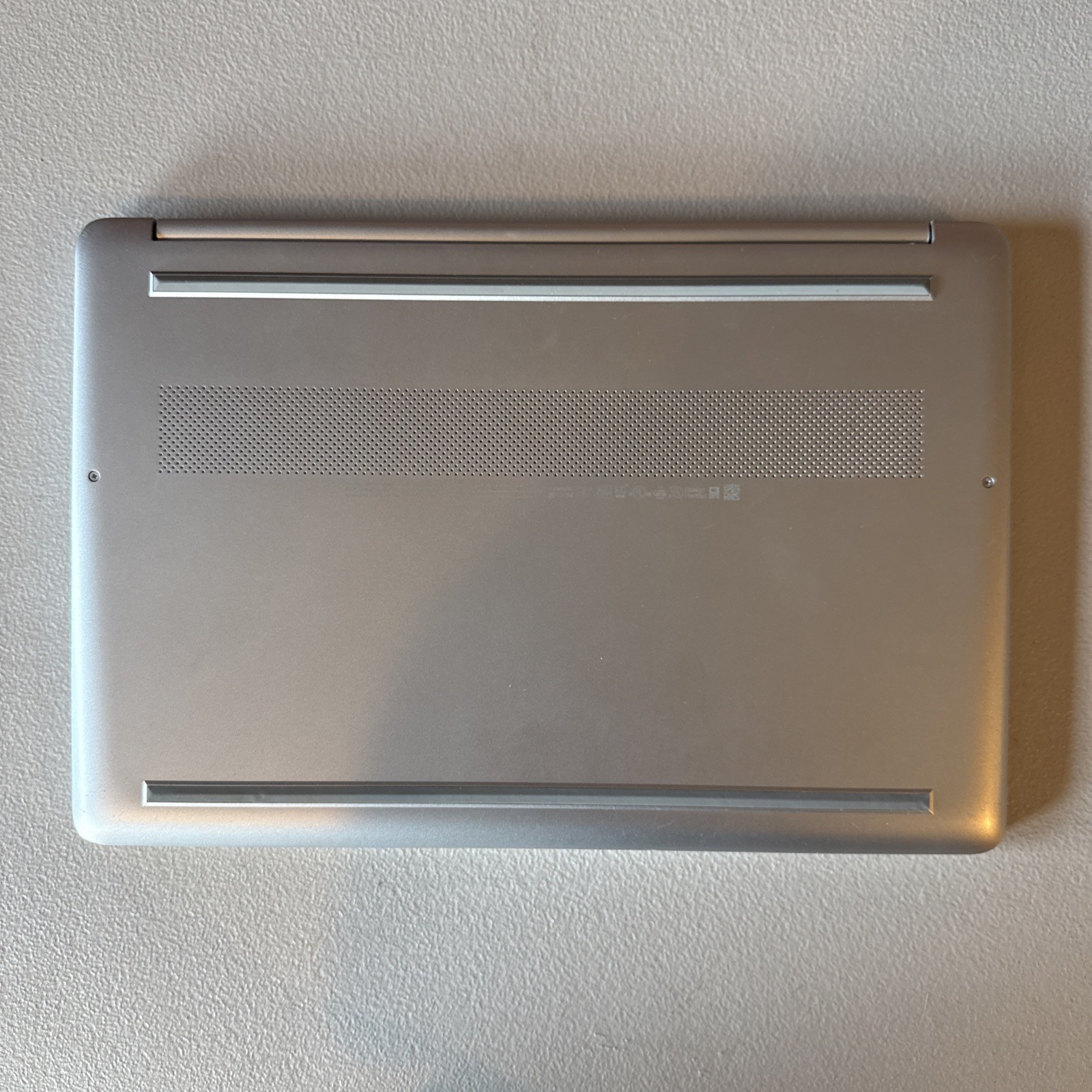 HP 15-ef1040nr laptop for parts or repair AS IS READ DESCRIPTION
