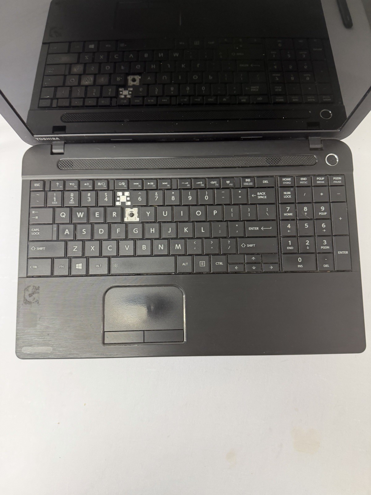 Toshiba Satellite C55-A5300 Laptop – Screen has Pixel Streaks – Read Des