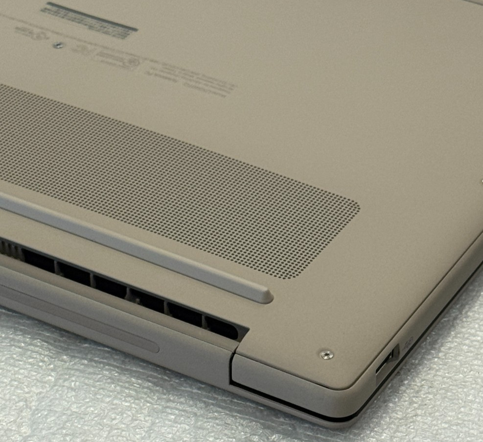 ASUS Zenbook A14 14″ FHD+ OLED Laptop Snapdragon X Plus 16GB RAM 512GB SSD