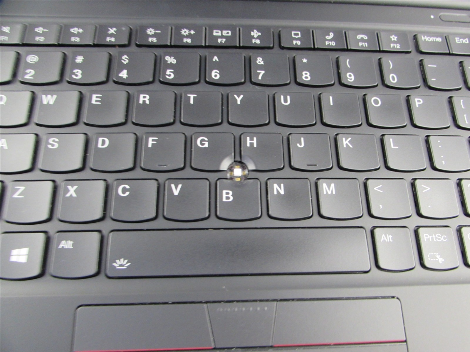 LENOVO THINKPAD X1 CARBON (9TH GEN) CORE I7-1185G7 NO SSD 16GB RAM NO O.S