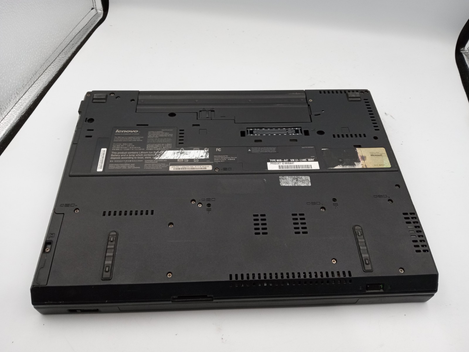 Lenovo ThinkPad R61 15″ Laptop Intel Celeron 2GB RAM 320GB HDD Windows XP -RR