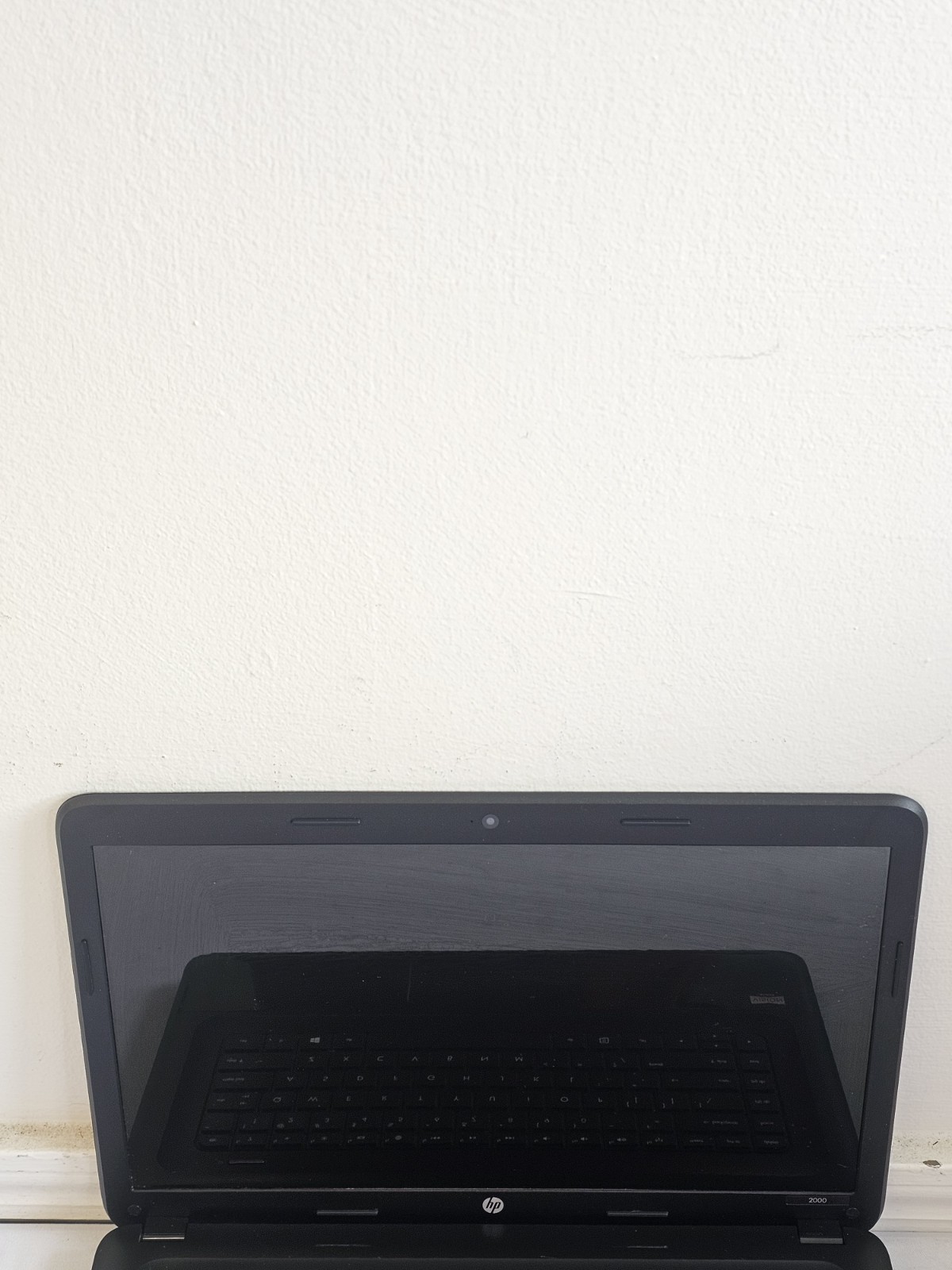 HP Notebook 2000 Laptop – AMD E-300 – 8GB RAM – 250GB HDD – Windows 10