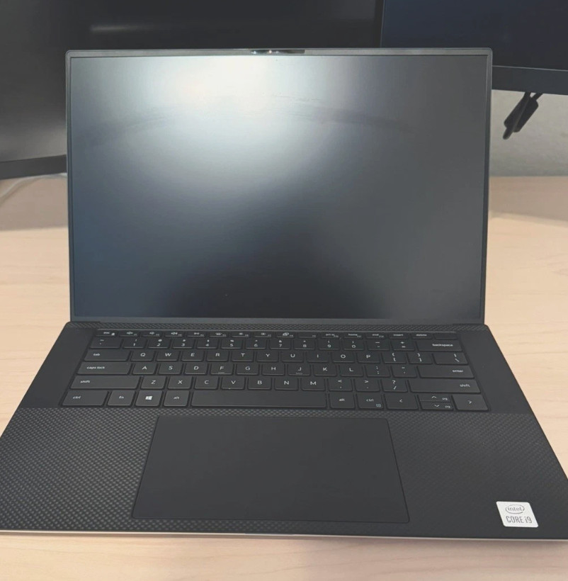 Dell XPS 15 9500 I9 (512gb SSD, i9-10750H, 2.6GHz, 32GB RAM, GTX 1650 Ti)