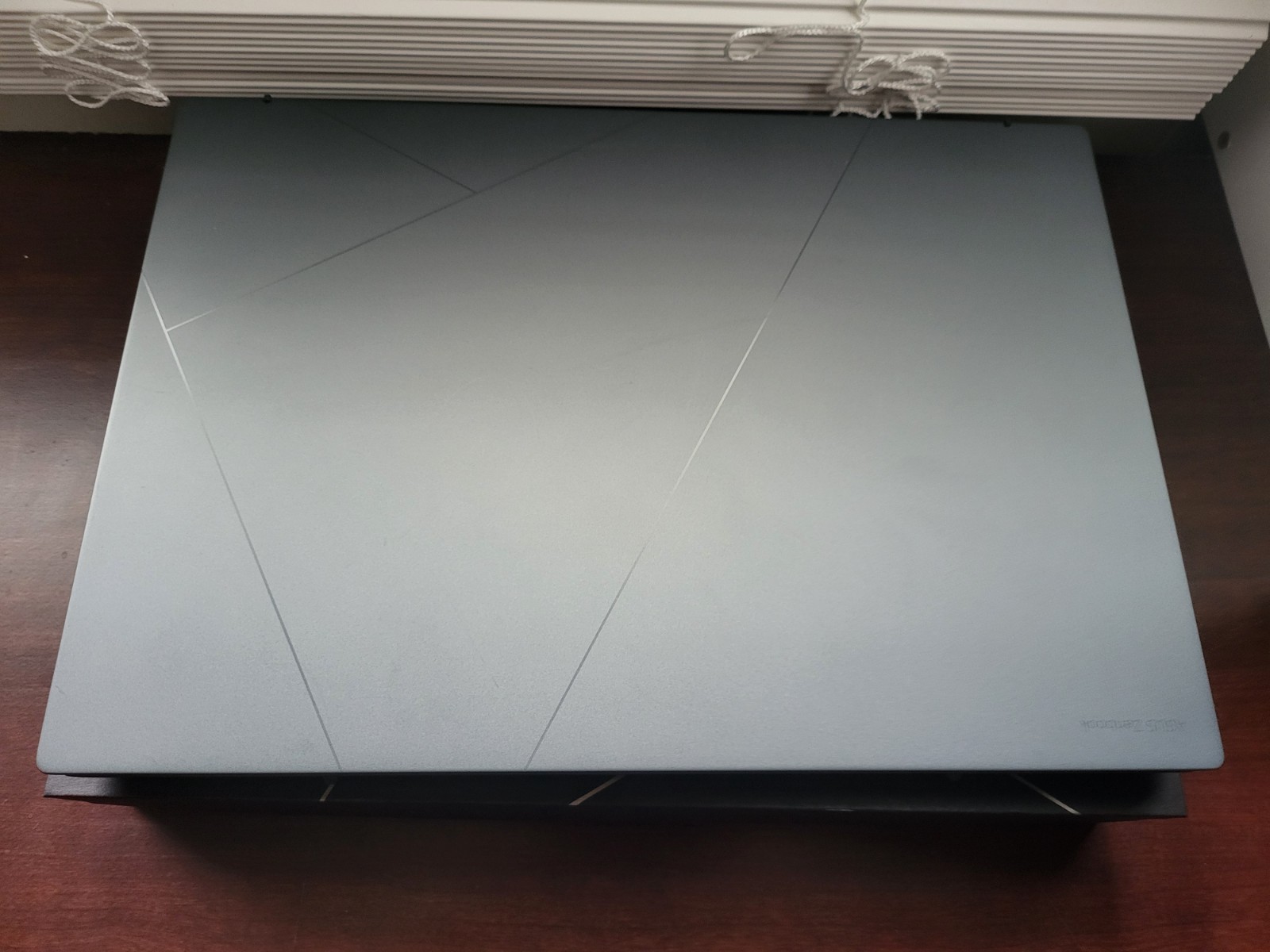 ASUS Zenbook DUO Dual 14 3K OLED Touch Laptop Intel Core Ultra 9 /32GB/ 1TB SSD