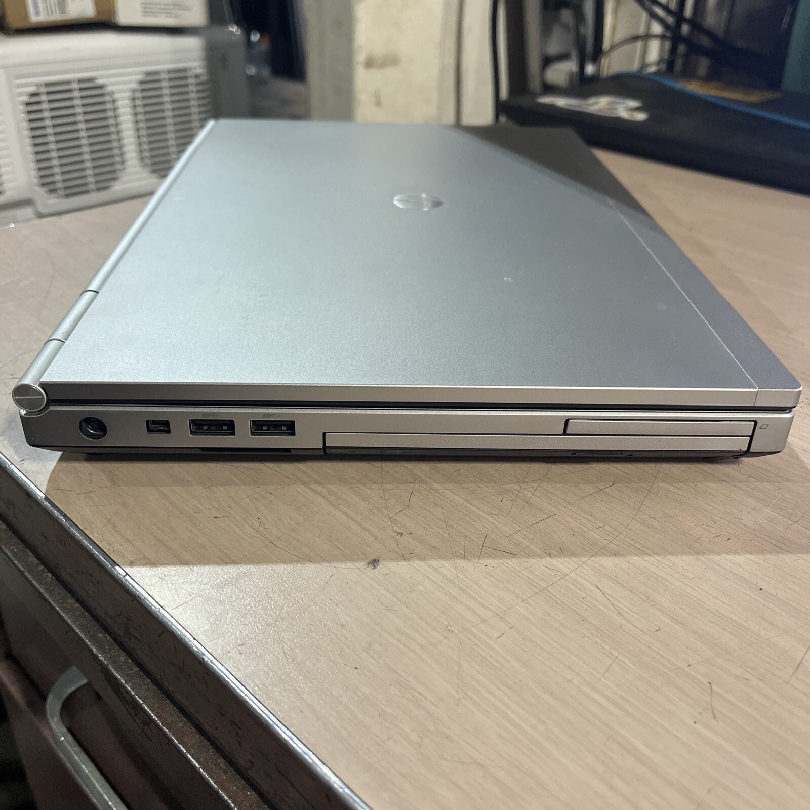 HP ELITEBOOK 8460P INTEL CORE I5-2410M 2.30GHZ 4GB RAM NO HD