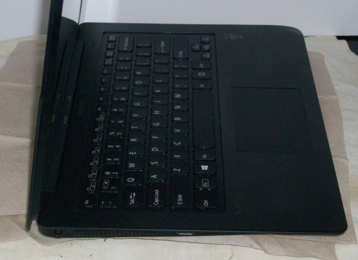 Sony VAIO Flip 14 SVF14N13CXB Intel i5-4200U 8GB 500GB HDD Windows 11 Pro 24H2
