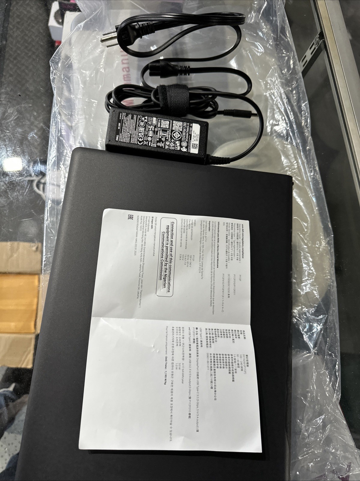 Dell 15 DC15250, FHD Touch, Intel 3 , 8GB RAM, 512TB SSD, Win 11 Home Carbon BLK