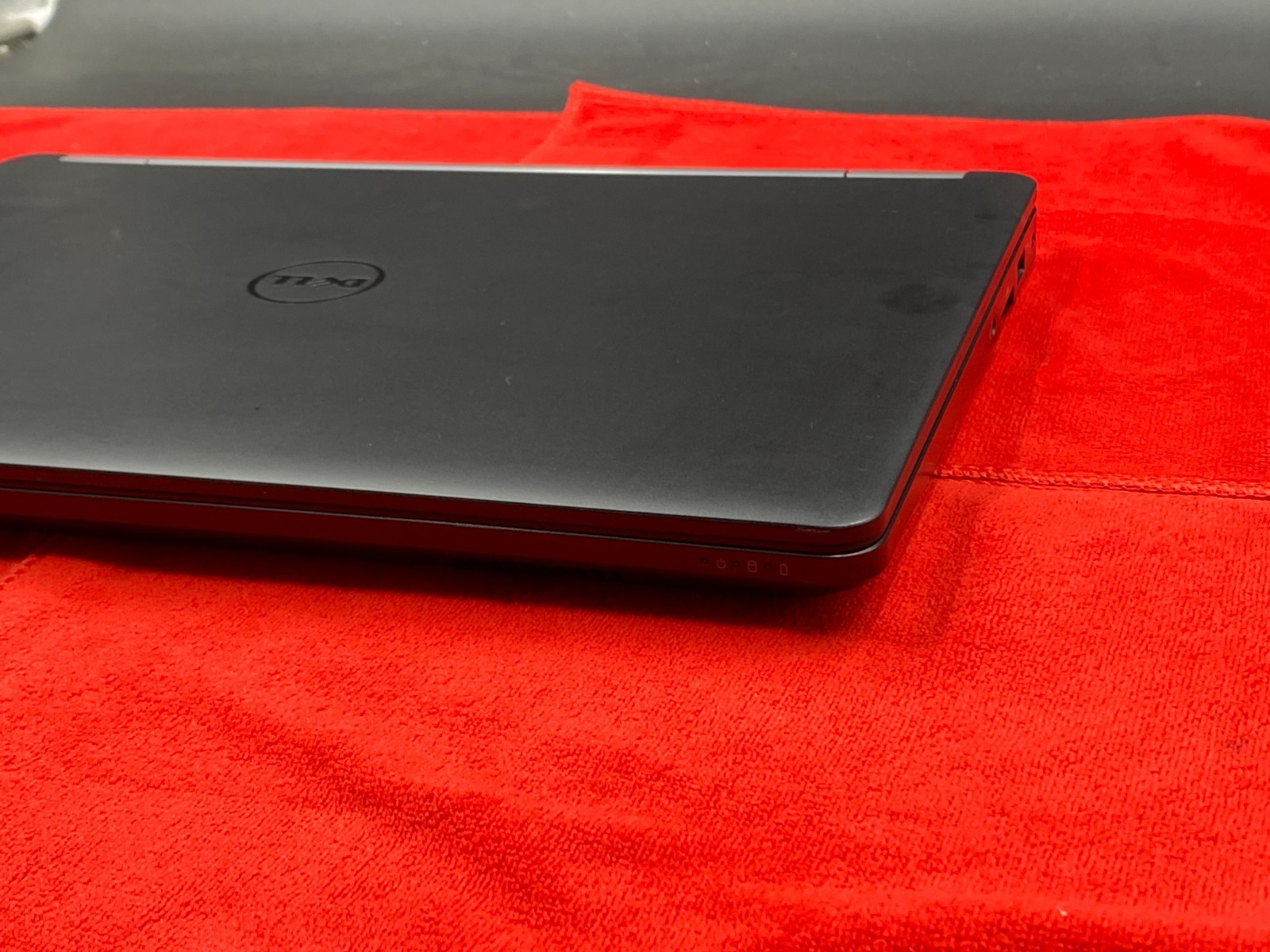 DELL LATITUDE E5470 14″ i5-6200U 8GB RAM 256GB SSD WINDOWS 11 PRO + BATTERY GOOD