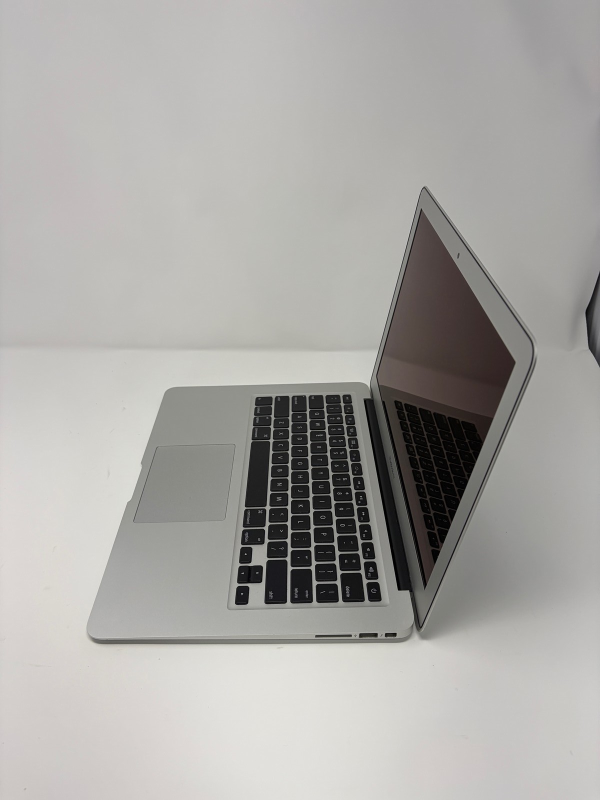 Apple MacBook Air i5-3427U 4GB RAM 128 GB SSD Mid 2012 DEFECT