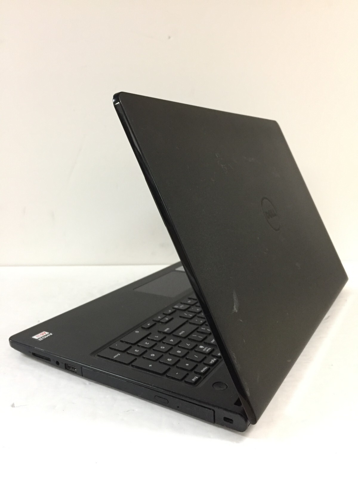 Dell Inspiron 15 3565 15.6″ Laptop/AMD A6-9200/8GB RAM/128GB SSD/Windows 10 Home