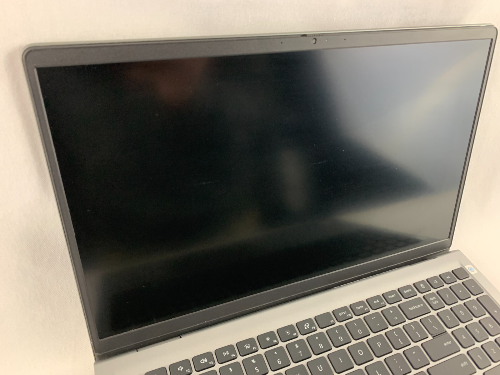 Dell Inspiron 15 3530 Laptop For Parts/Repairs No SSD/OS or Back Panel, No Power