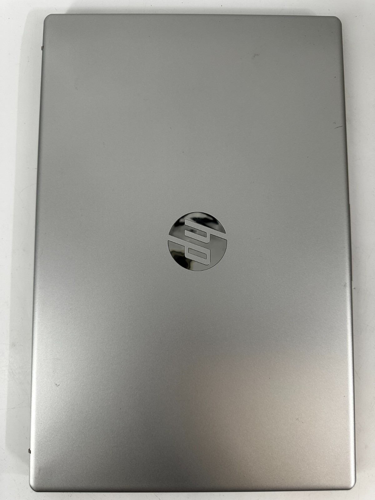 HP Laptop 15-fc0105nr (7K5Q8UA) AMD Athlon Silver 7120U 256 GB SSD 8GB RAM