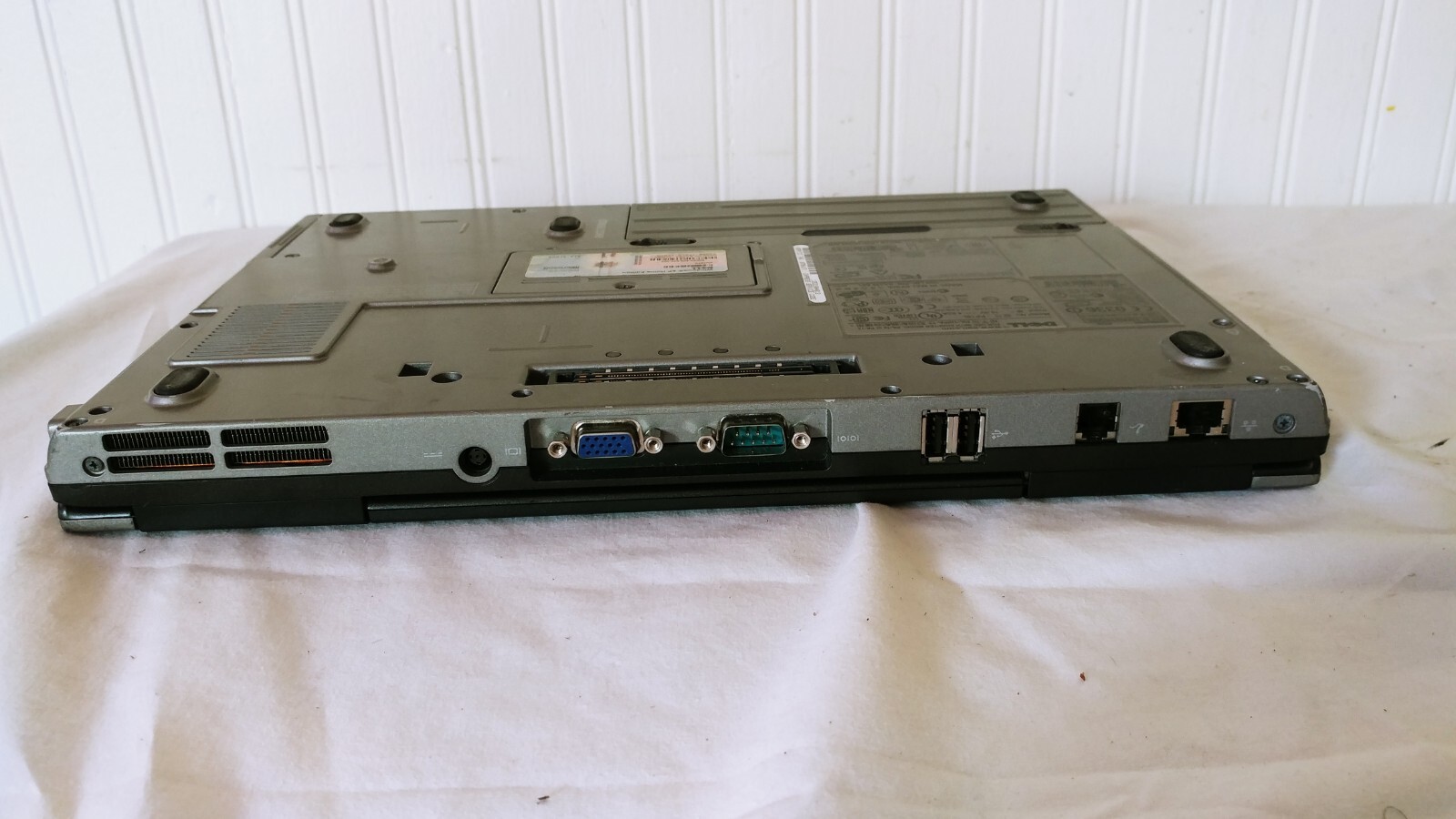Dell Latitude D620/D630 Retro Laptop Windows XP pro SP3 Serial 320 GB HD 4GB Ram