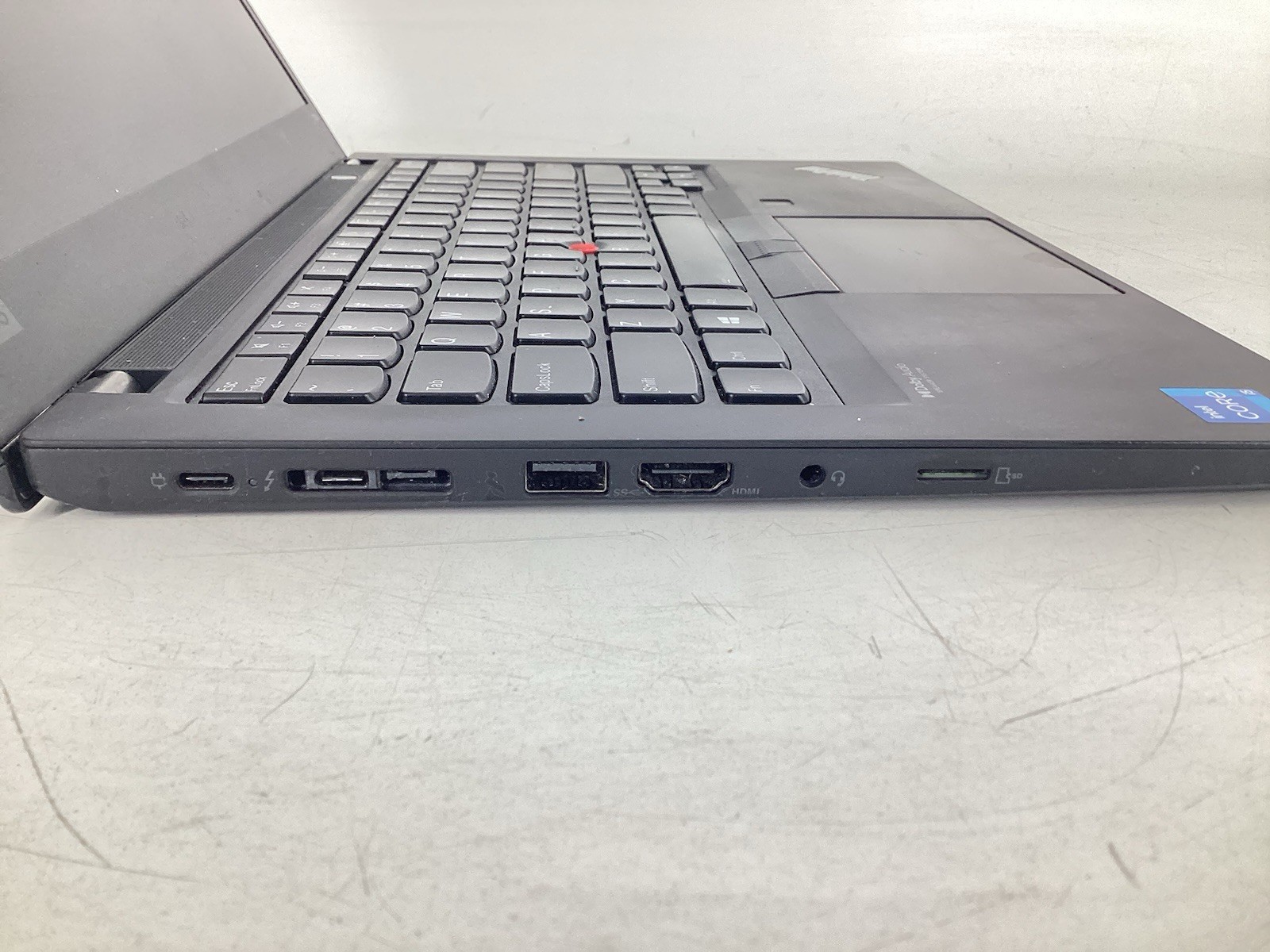 Lenovo ThinkPad T14 Gen 2 14″ (i5-1145G7 @2.4GHz, 8GB RAM, No SSD/OS) *Read