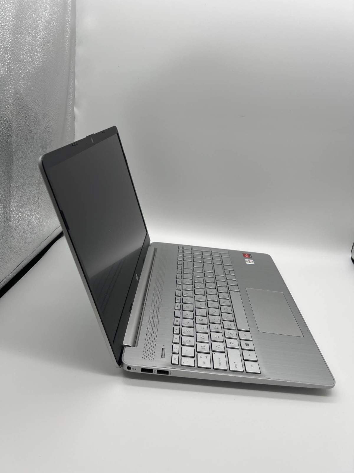 HP 15.6″ Athlon 3050U 4GB 128GB SSD Win10 S Mode battery issue