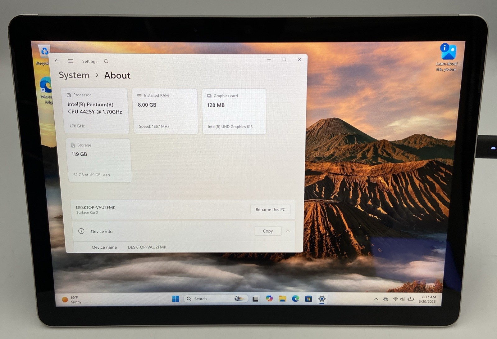 Microsoft Surface Go 2 1901 Pentium 4425Y @ 1.7GHz 8GB RAM 128GB NVMe W11H