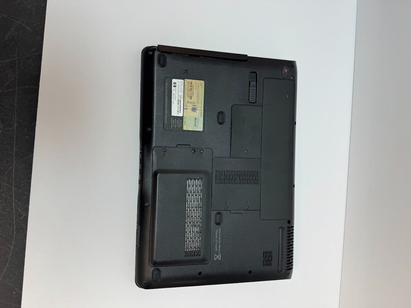 HP Pavilion dv1000 Intel Centrino NO HDD For Parts