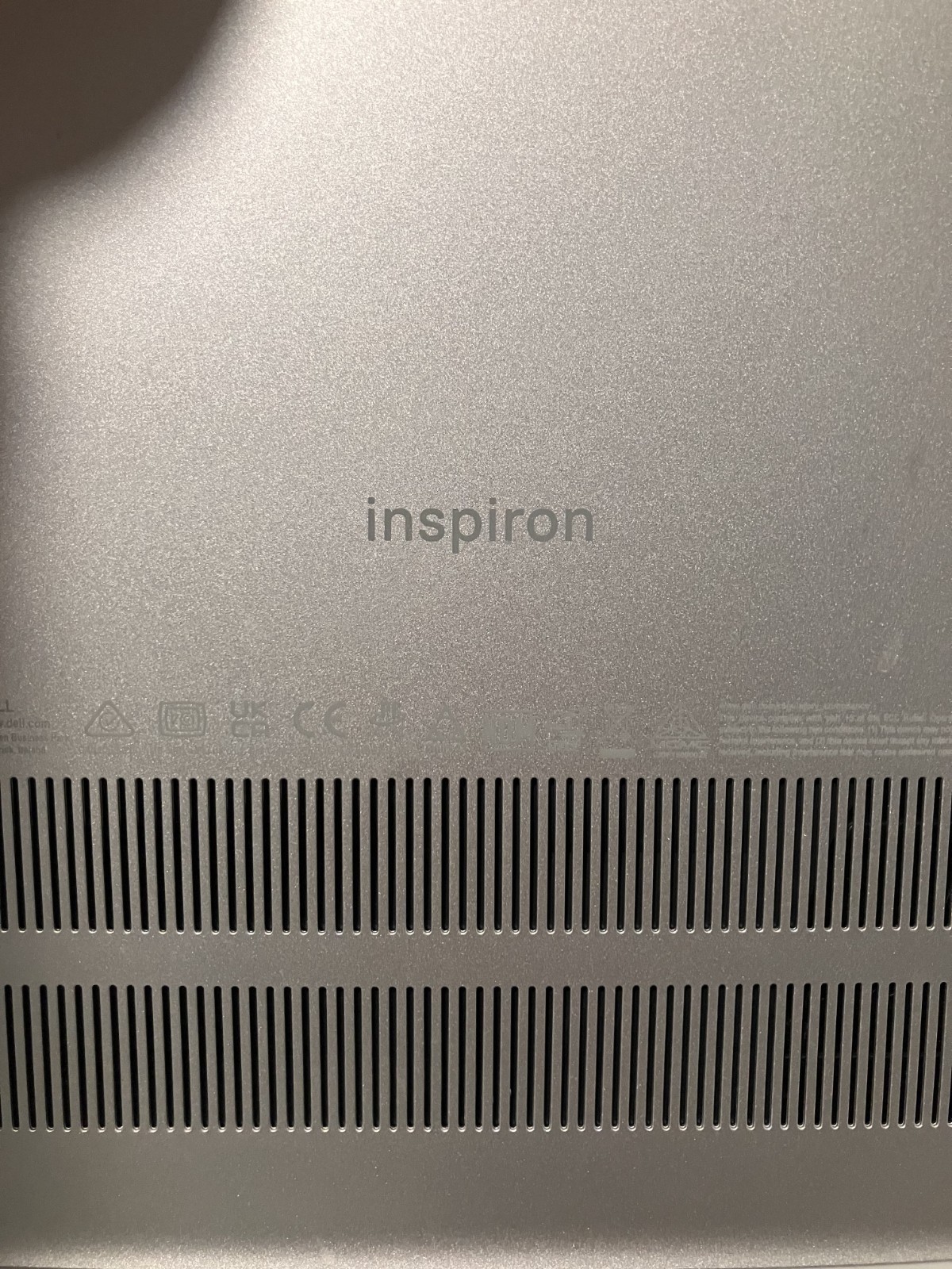 dell inspiron 14 7430 2-in-1 8GB Ram, 477 GB storage, 128 MB graphics card