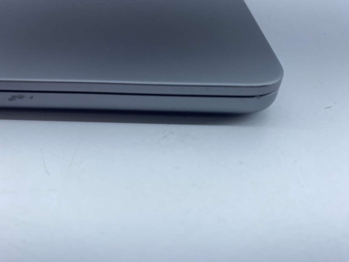 Apple Macbook Air M2 Laptop 2002 (WMP020043)