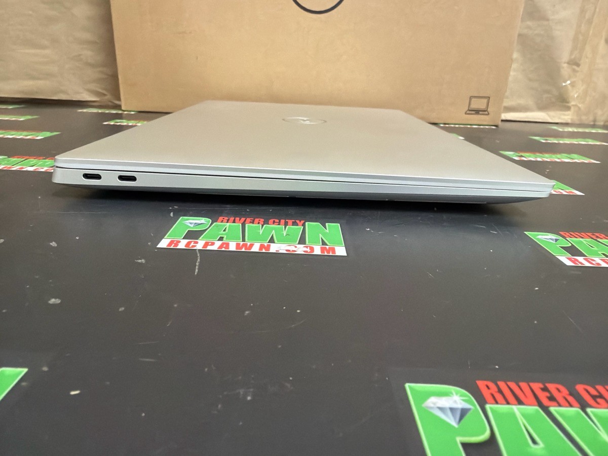 DELL COMPUTER P129F LAPTOP 1TB 32GB RAM 2.5GHZ HD 16″ WINDOWS 11 HOM (R7B017236)