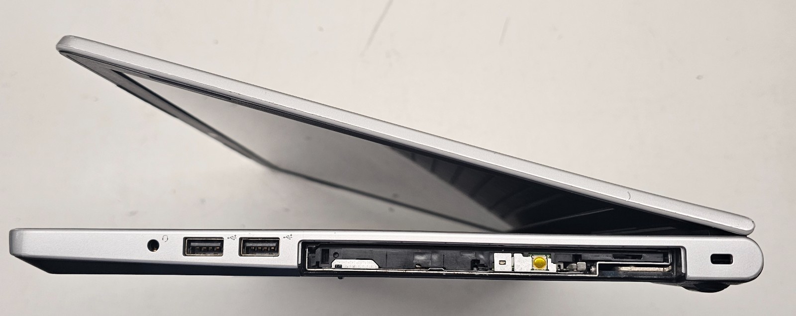 Dell Inspiron 5558 15.6″ Laptop Intel Core i5-4210U 4GB Ram NO HD/OS/BATT (FL)