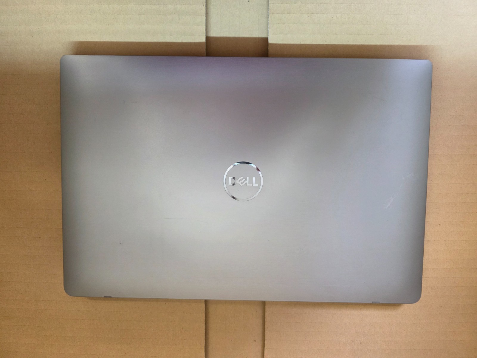 Dell Latitude 7400 14.0″ i5-8365U @ 16GB RAM 256GB SSD TOUCH LAPTOP (SILVER)