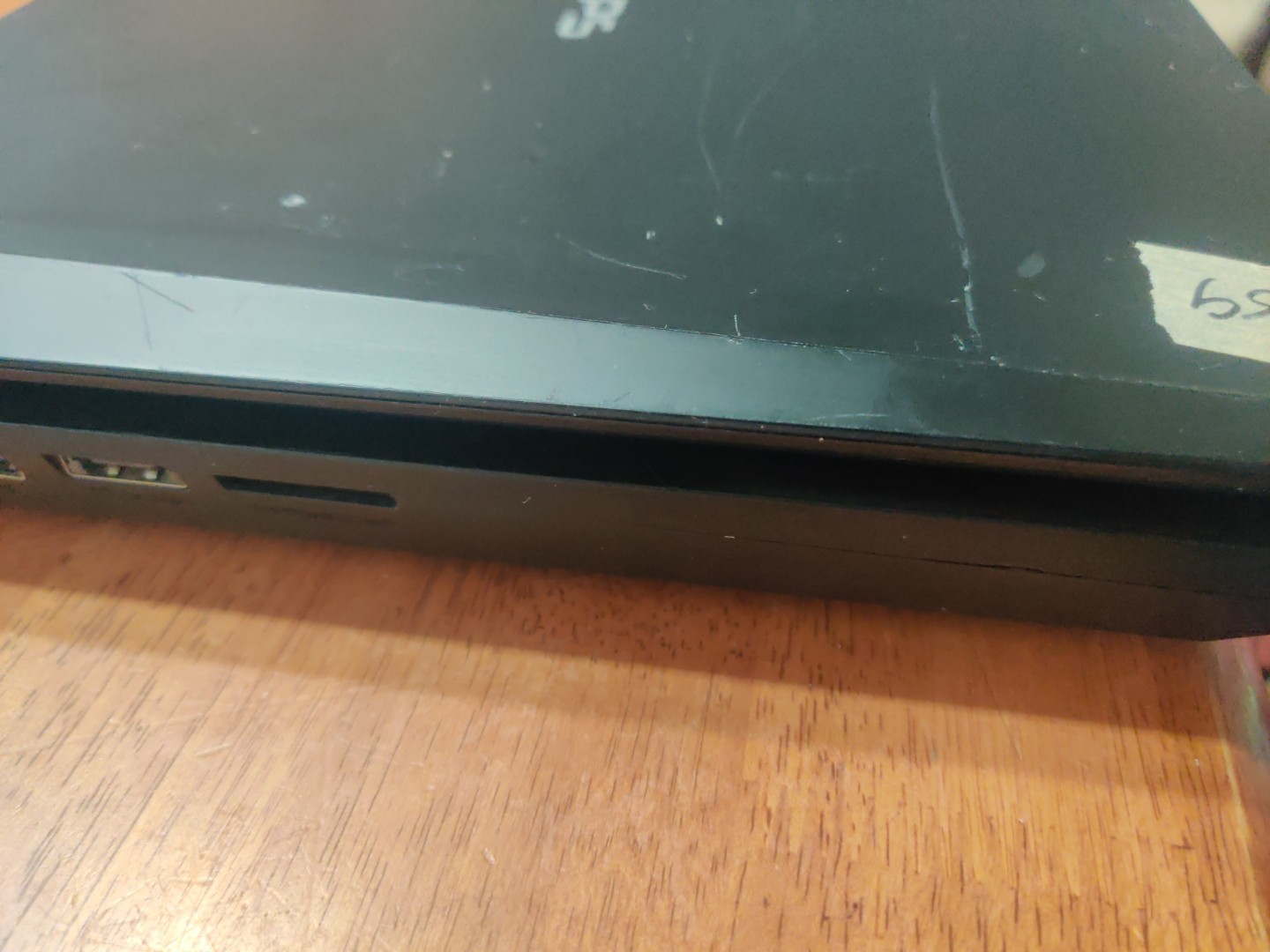 F-89 Clevo P177sm I5-4200 8GB Ram Gtx 770m No SSD Or HDD Included Read