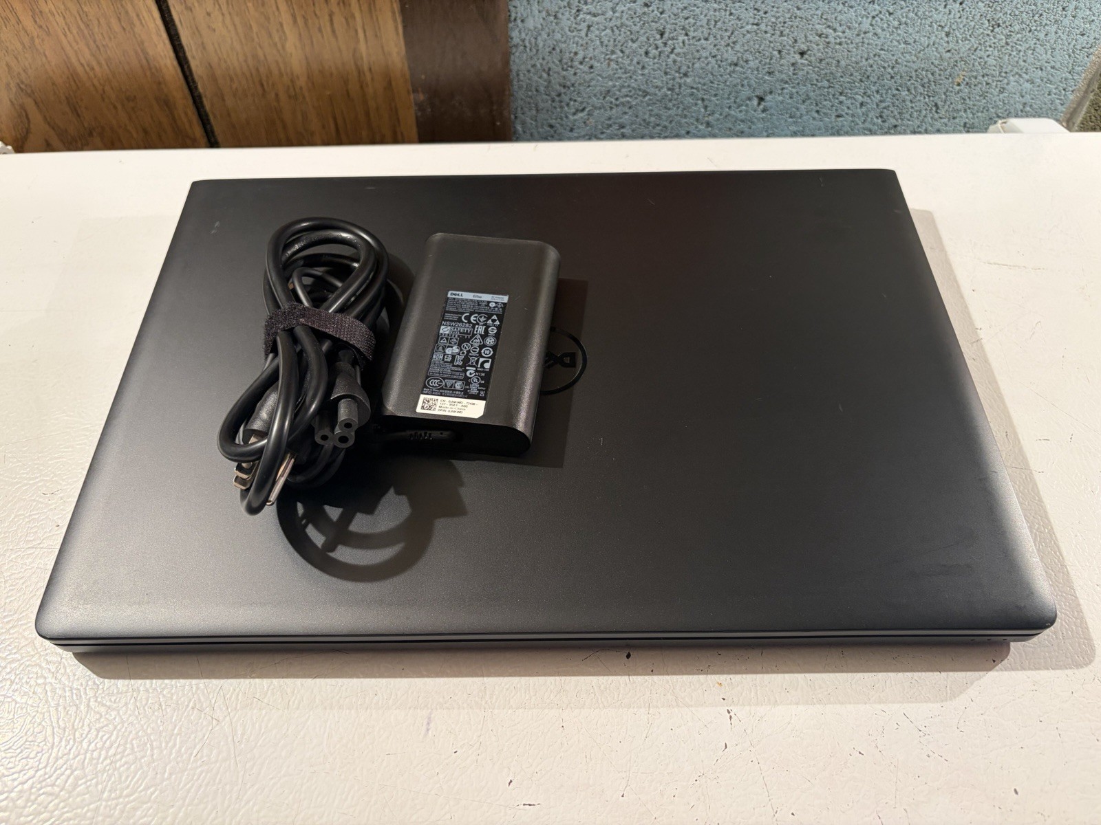 DELL LATITUDE 3570 15.6” HD INTEL i5-6200U 16GB RAM 250GB SSD WINDOWS 11 PRO