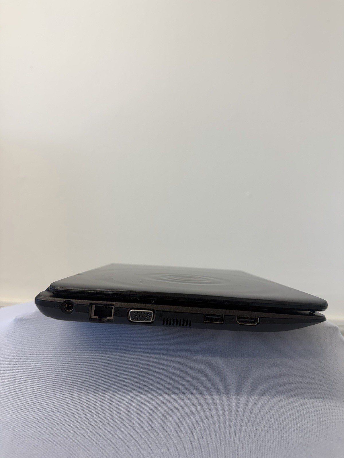Acer Aspire One 722 Laptop – Good Screen – AMD C-60 – Read Des