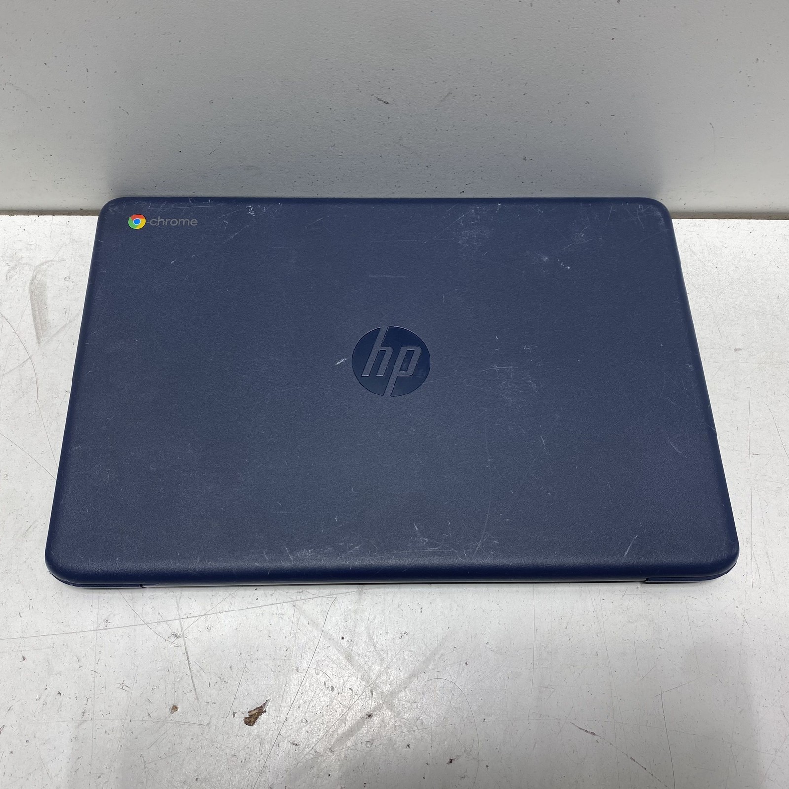 HP Chromebook 14-db0031nr 14″ Laptop Blue ChromeOS B&O Audio Powers On