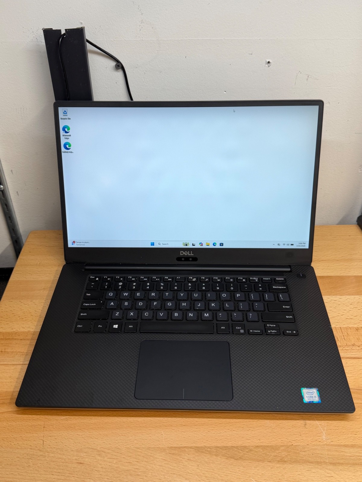 Dell Precision 5540 15.6″ Laptop: Intel Core i5-9400H, 16GB RAM, 256GB SSD GUC
