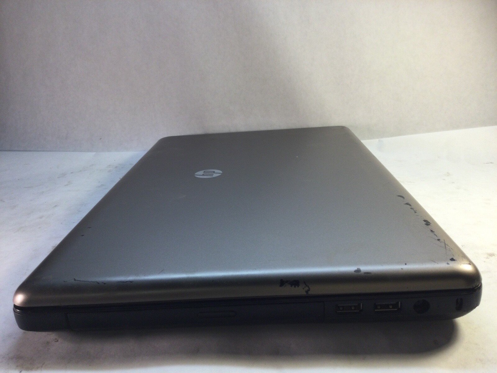 HP 635 15″ Laptop AMD E-300 Radeon HD -BOOTS/BROKEN BATTERY LATCH- MZ