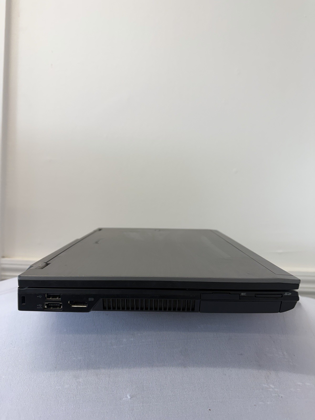 Dell Latitude E6510 Laptop – Good Screen – Intel i5-M560 – Read Des