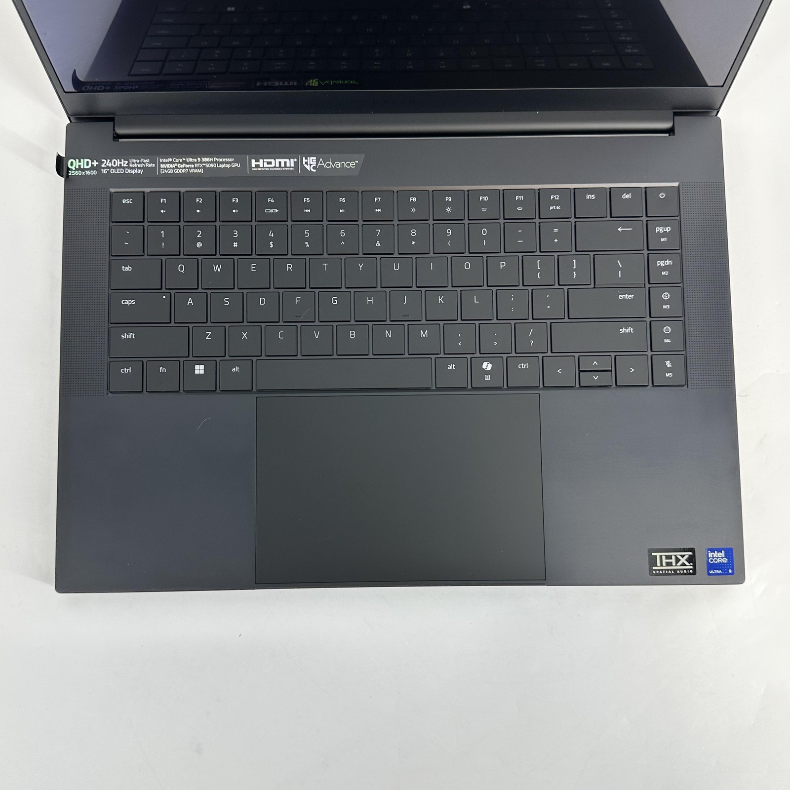 Razer Blade 16 240Hz QHD+ 2026 2.1 GHz Ultra 9 386H 64GB 2TB SSD NVIDIA RTX 5090