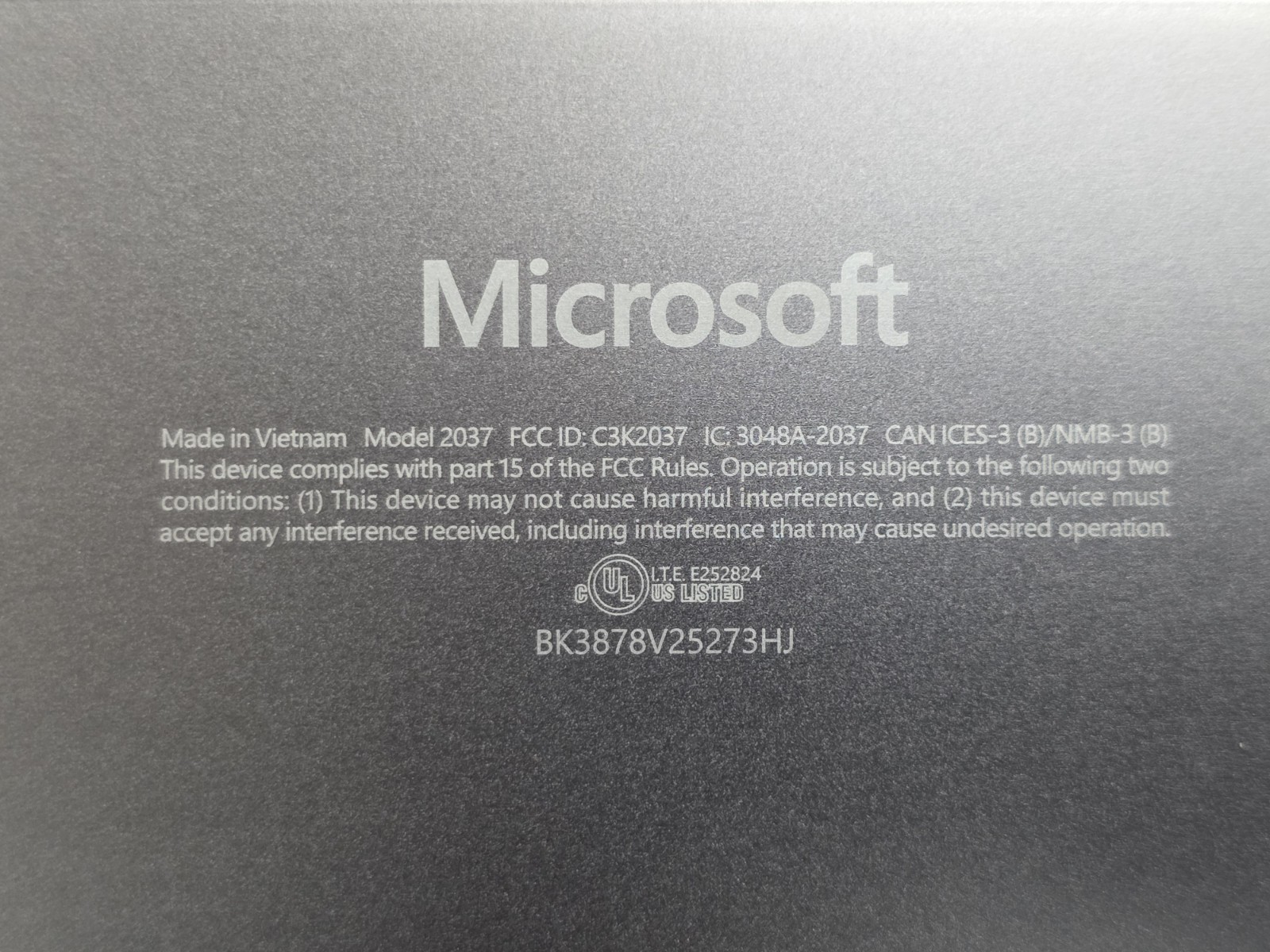 Microsoft Surface Laptop 7 Model 2037 Snapdragon X 16GB 12-Core 3.4GHz 500gb