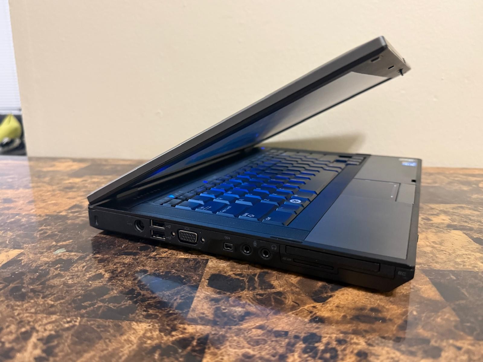 DELL LATITUDE E5410 LAPTOP 14″ i5 2.43GHz 128GB SSD 8GB WINDOWS 11 PRO
