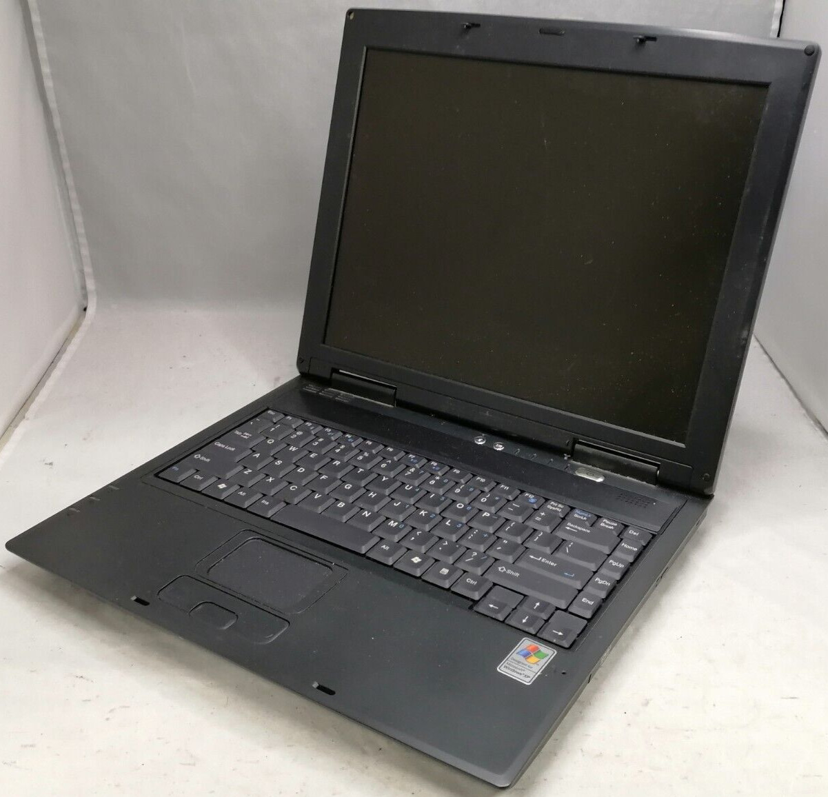 FOR PARTS 14.1″ ECS A535 (Athlon 4/1.20 GHz/512 MB RAM/NO HDD)
