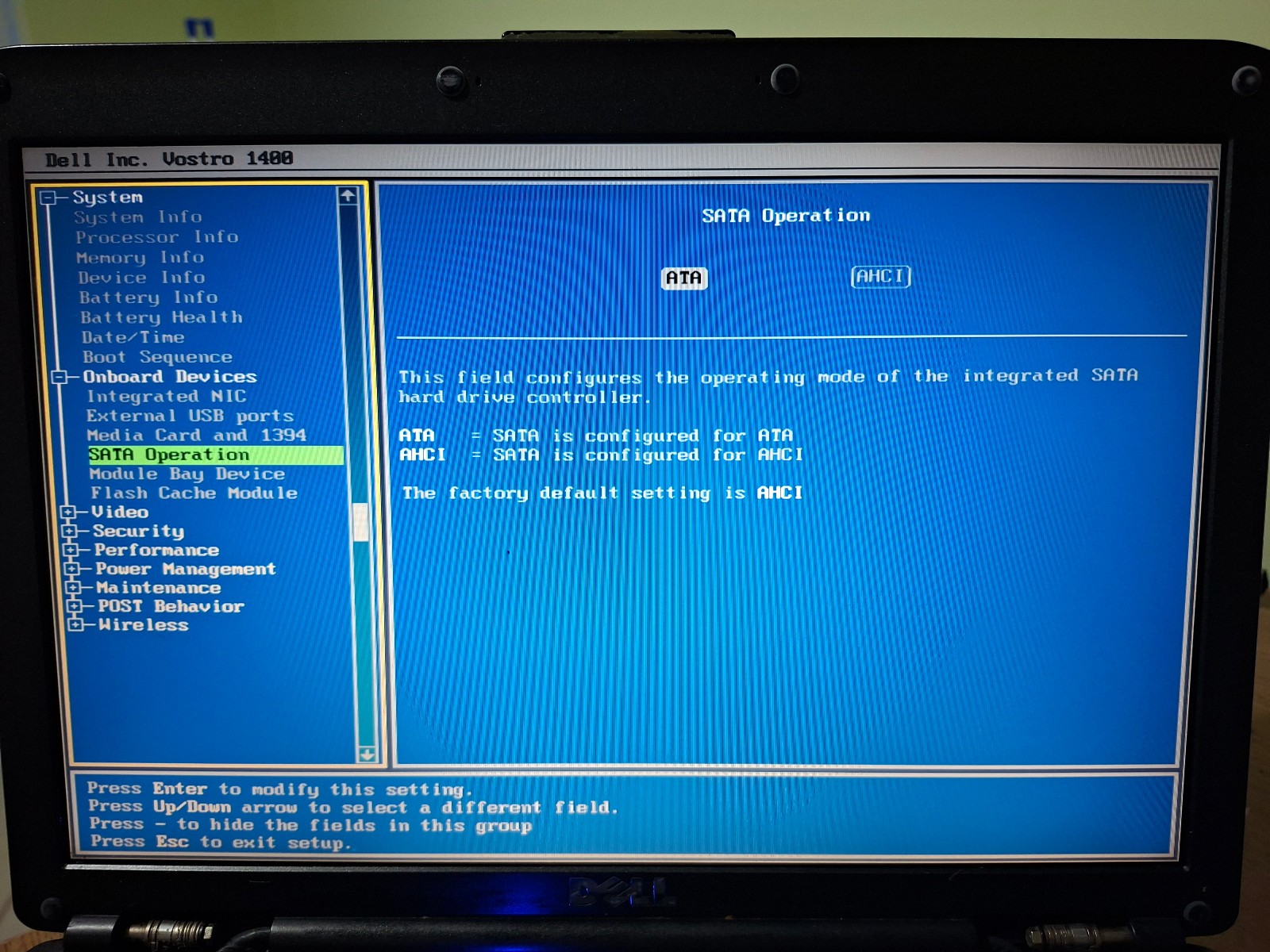 Dell Vostro 1400 Laptop Notebook 14.1″ 2GB 120GB SSD Windows XP Office Charger