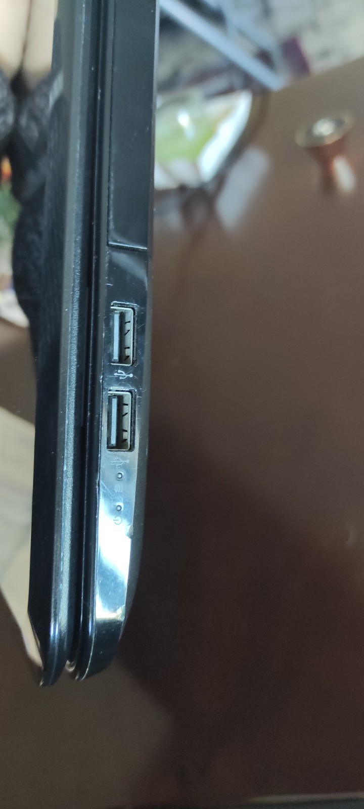 HP 15-d003sl Notebook Intel Core i3-31 Processor 10M-ram 4GB
