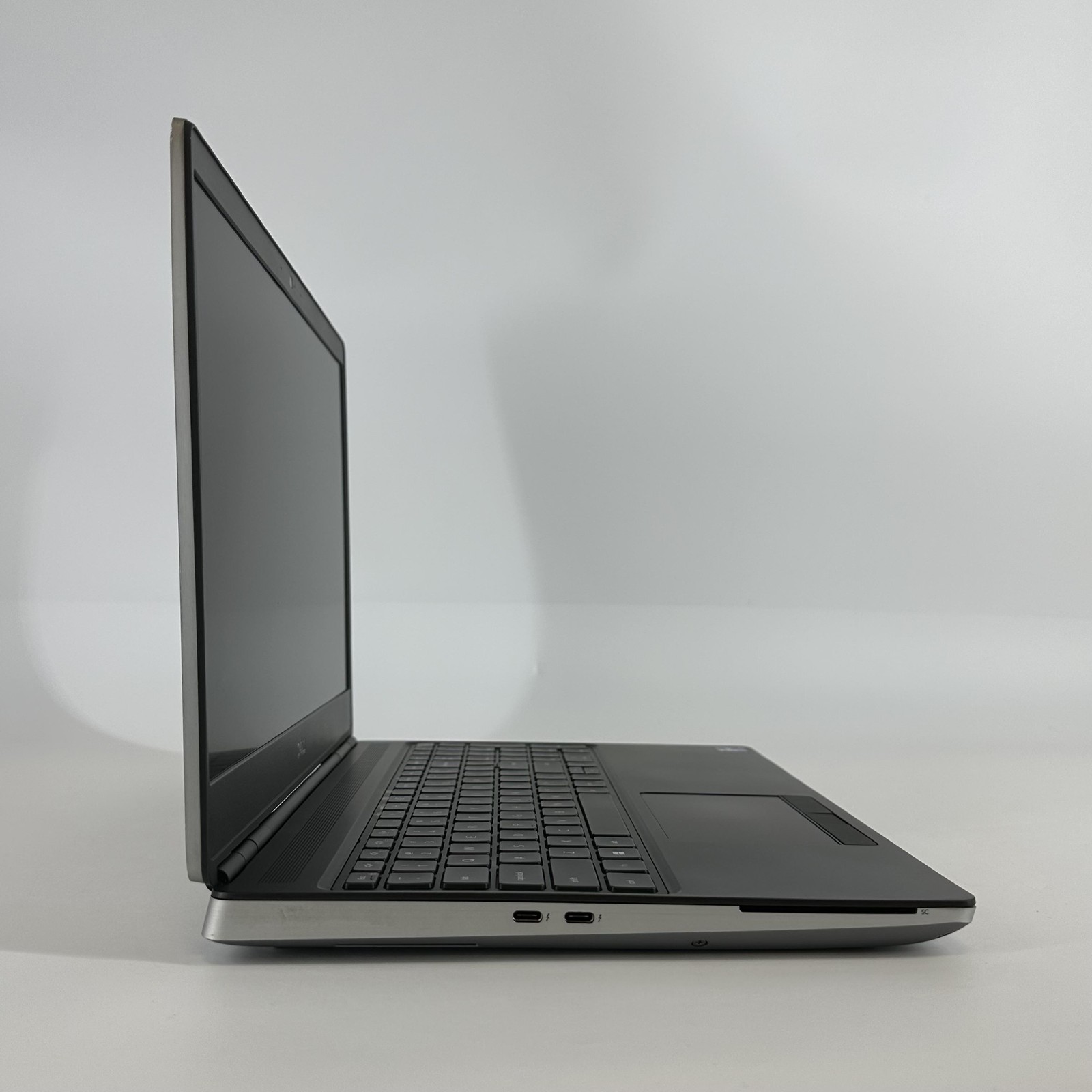 Dell Precision 7560 15.6 FHD i9-11950H 2.60GHz 32GB 1TB SSD RTX A2000 Good