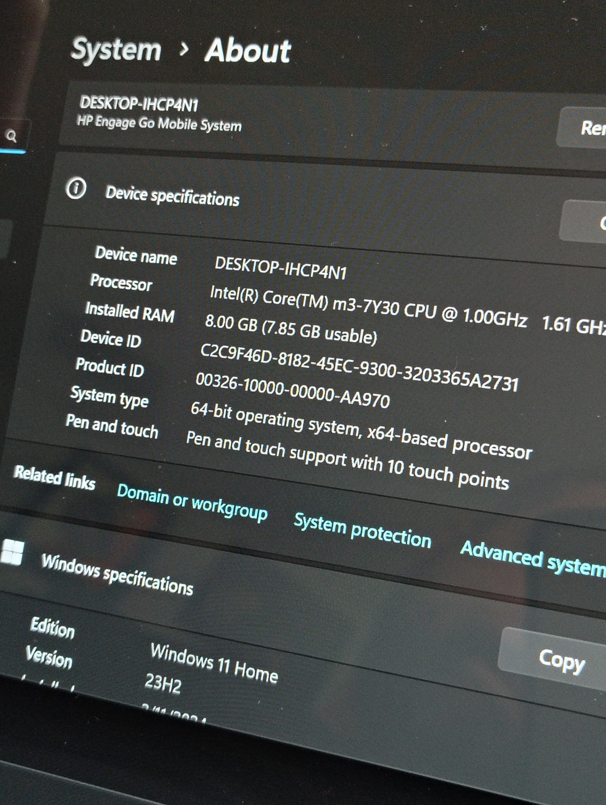 HP Engage Go Mobile System with Windows 11 8GB RAM 128GB SSD Intel Core M3 7th