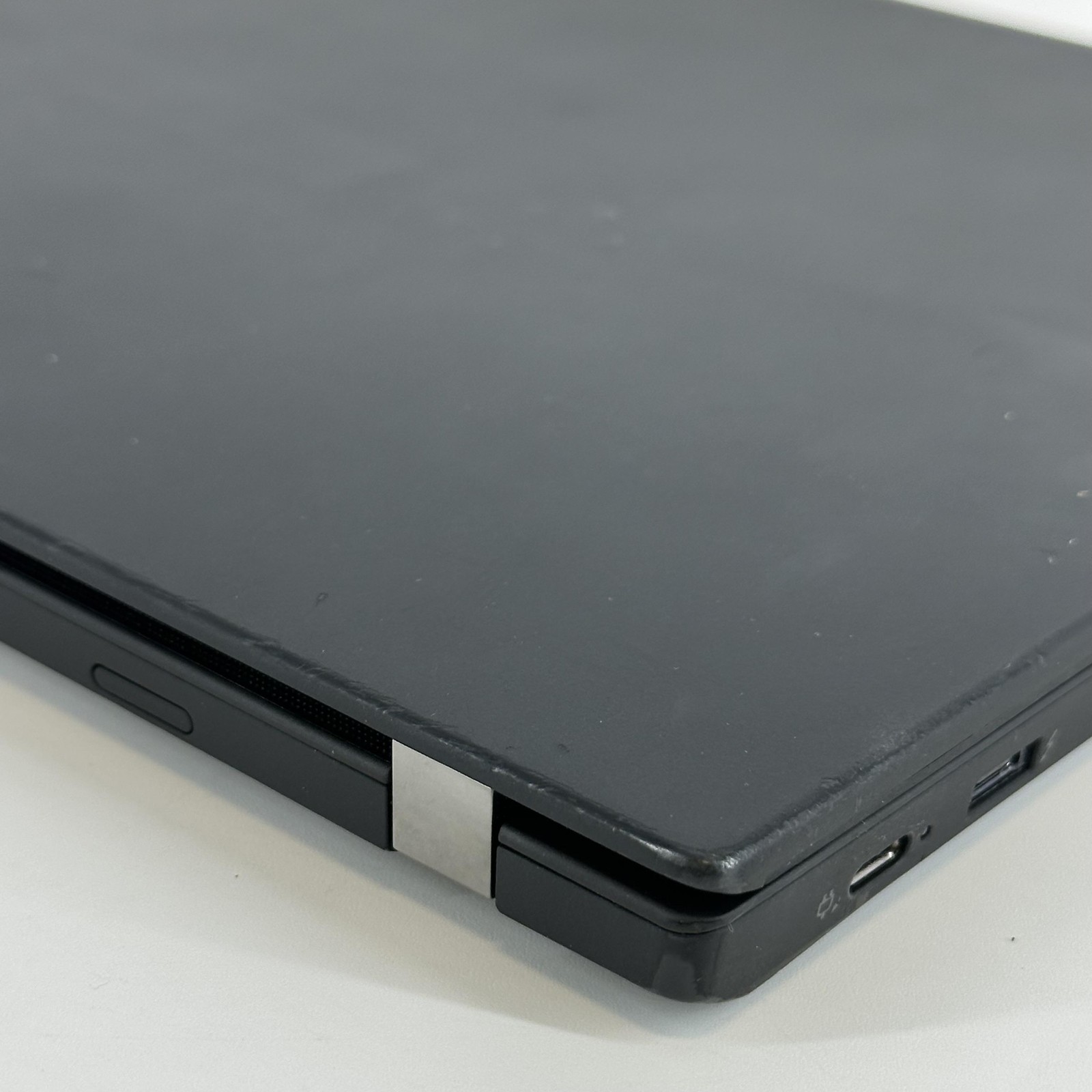 Lenovo ThinkPad T14 Gen 2 Black FHD i7-1185G7 3.00GHz 32GB 512GB SSD Good
