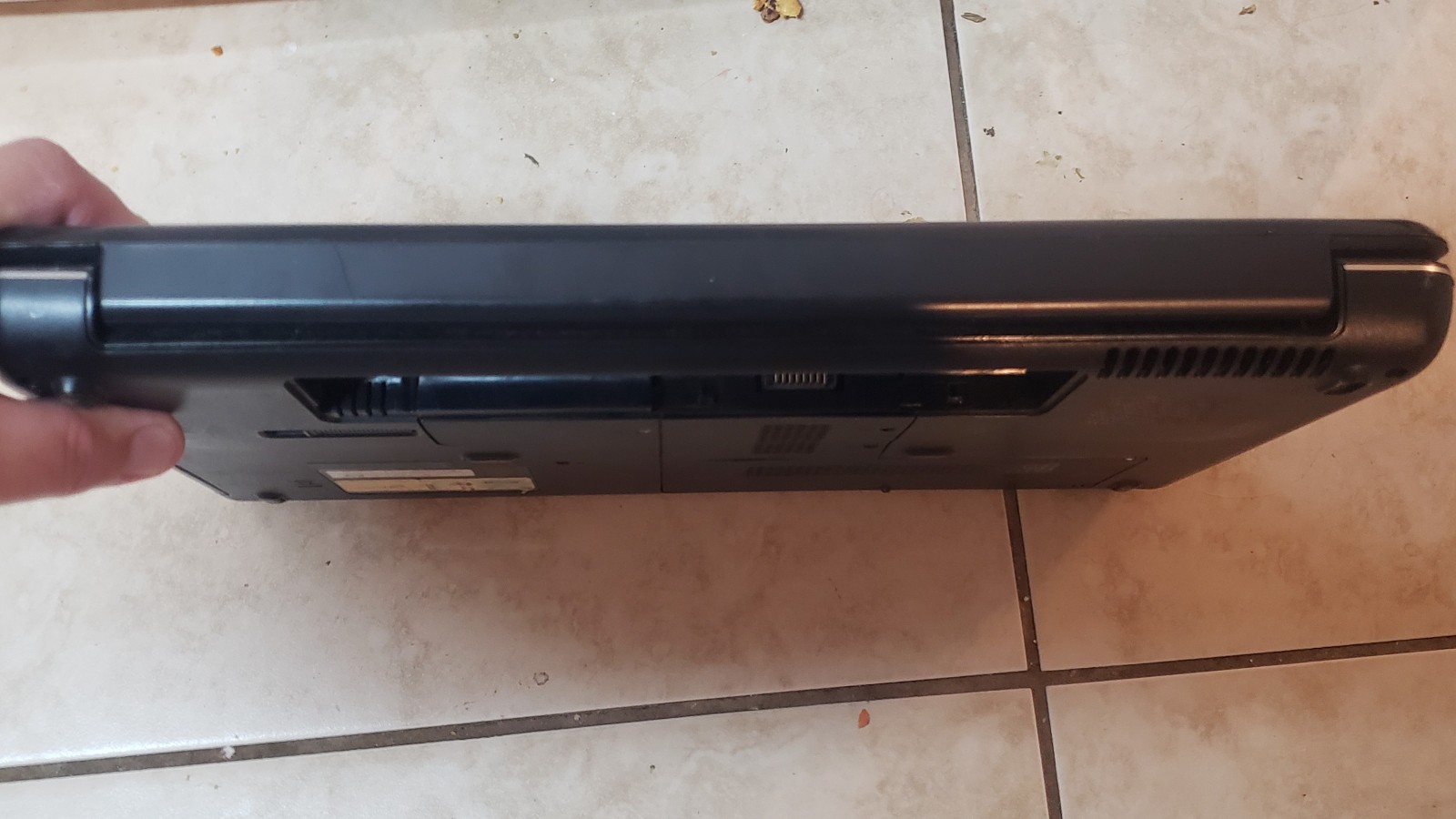 Compaq Presario CQ60 Laptop 1gb 128gb SSD PARTS REPAIR ONLY BROKEN SCREEN *LOOK*