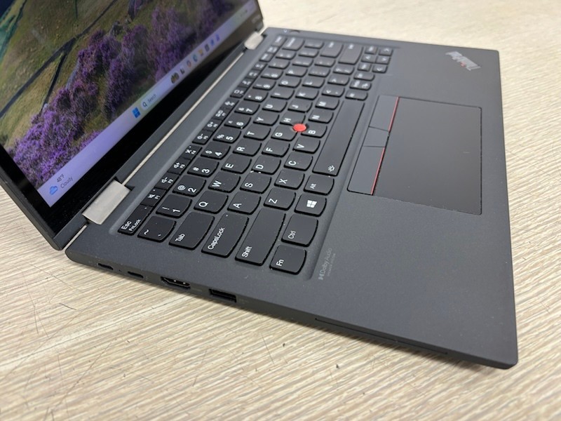 Lenovo ThinkPad X13 Yoga Gen 2 13″ i5-1145G7 16GB 256GB SSD W11P (screen issue)