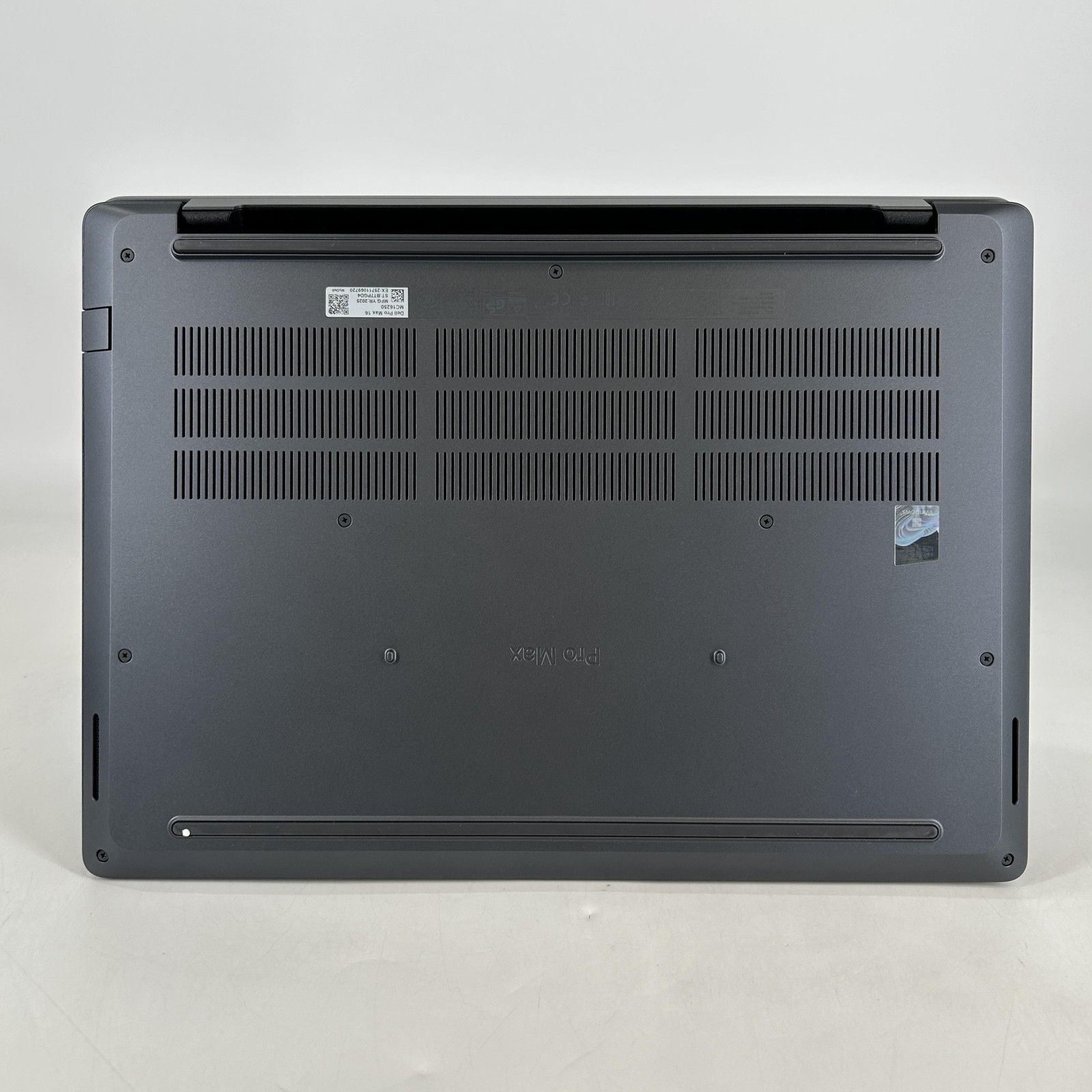 Dell Pro Max 16 MC16250 FHD+ 2.9GHz Ultra 9 285H 32GB 1TB RTX PRO 1000 Blackwell