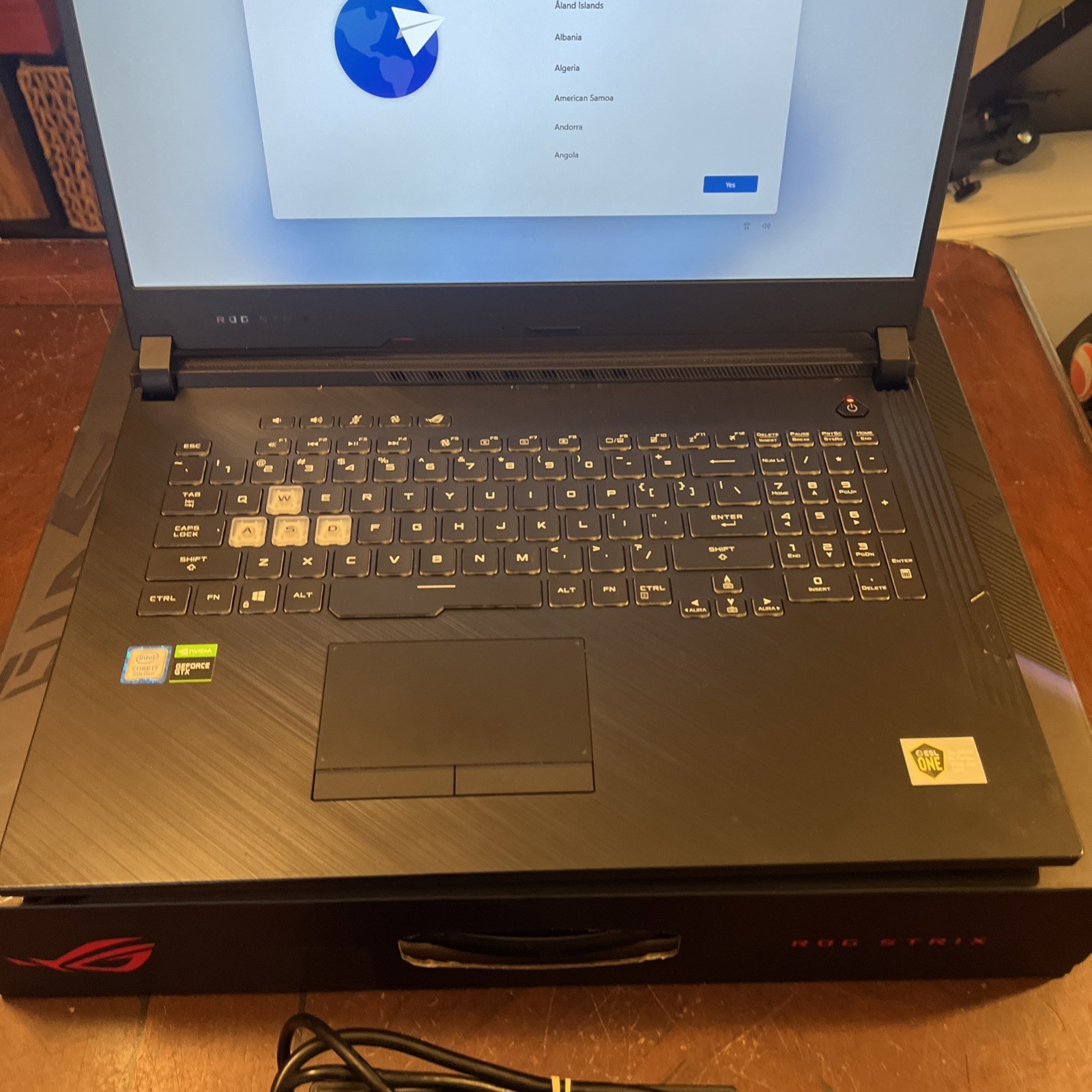 ASUS ROG Strix G731GU 17in i7-9750H 16GB GTX 1660 Ti 512GB SSD W11