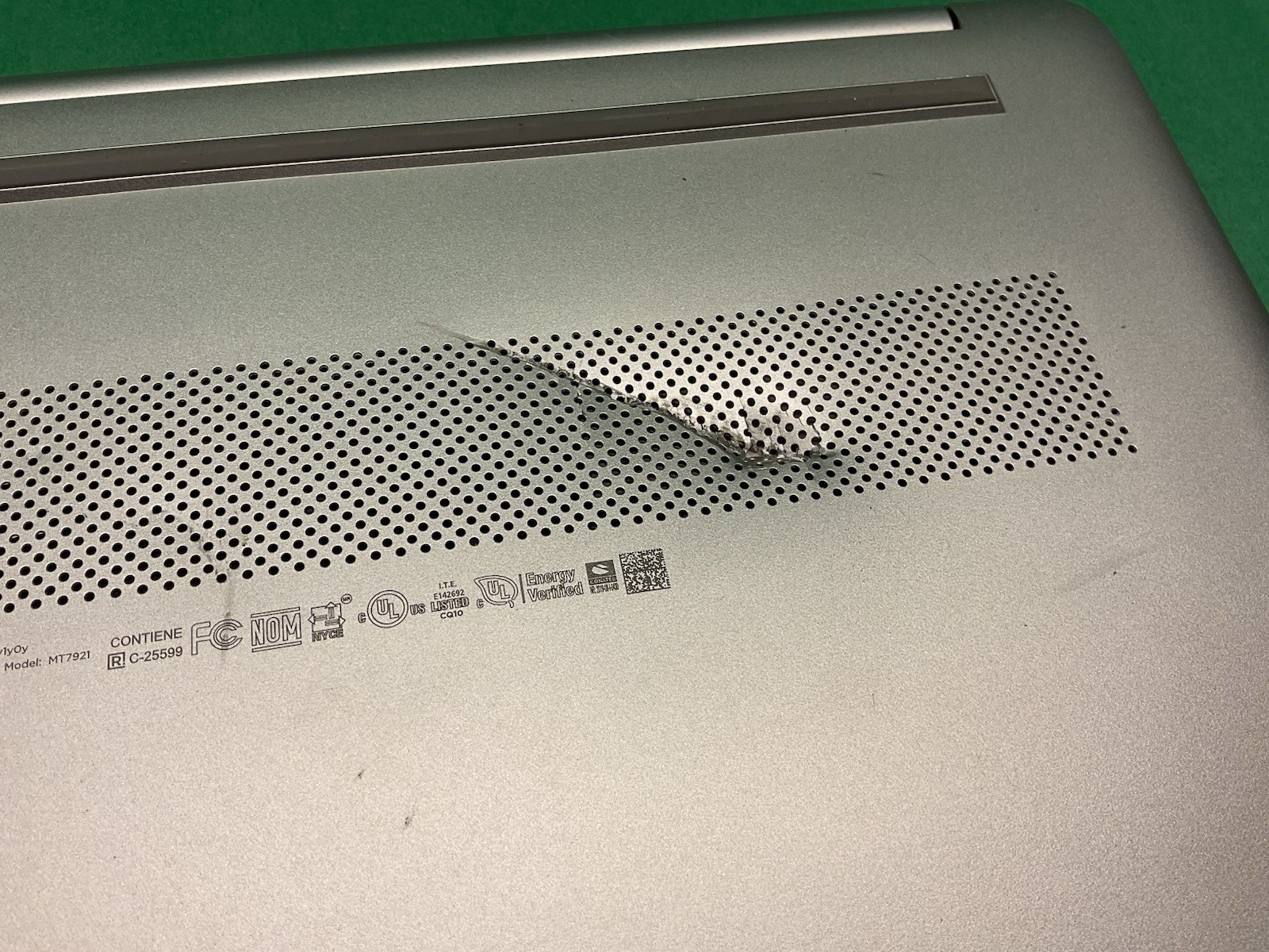 HP 15″ Laptop – i5-1135G7 15-dy2024nr – Powers On – NO HARD DRIVE- Untested