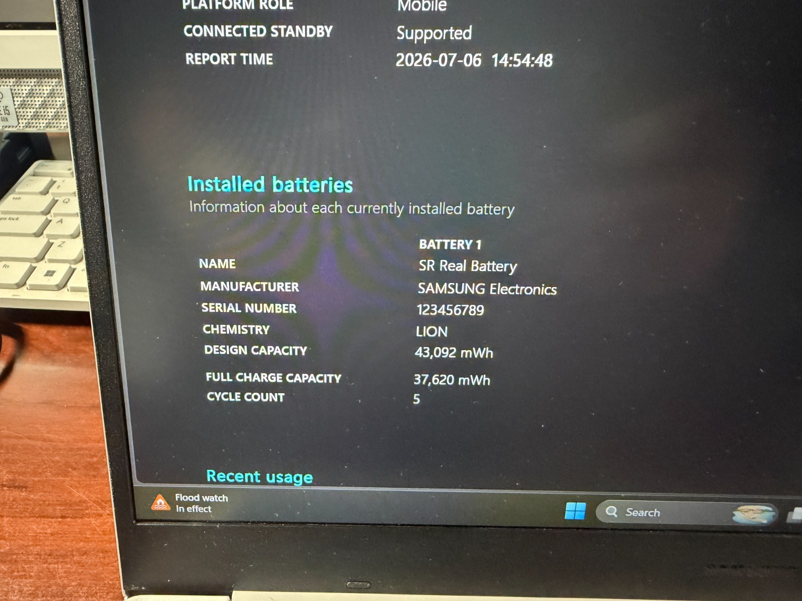 Samsung Galaxy Book2 15.6″ i5-1235U 8GB RAM 256GB SSD Silver Win11 – Excellent